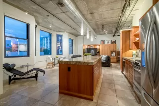 Photo #1: 6110940 Listing 