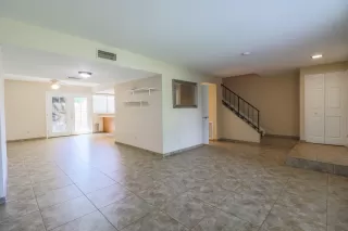 Photo #3: 6110974 Listing