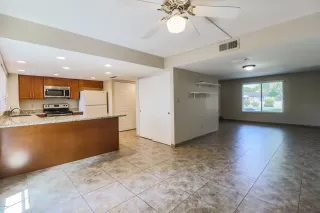 Photo #6: 6110974 Listing