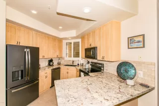 Photo #6: 6111001 Listing