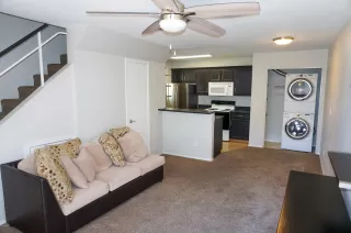 Photo #1: 6111090 Listing