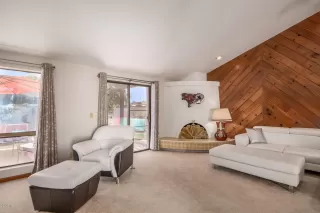 Photo #3: 6111095 Listing