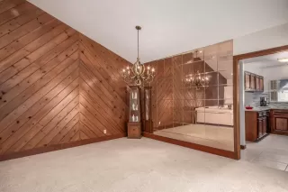 Photo #6: 6111095 Listing