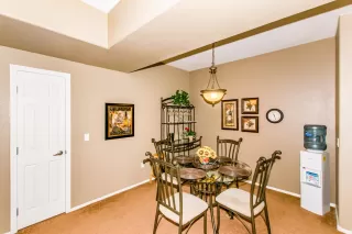 Photo #6: 6111499 Listing