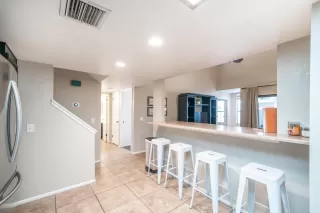 Photo #3: 6111773 Listing