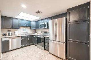 Photo #4: 6111773 Listing