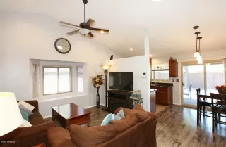 Photo #3: 6111844 Listing