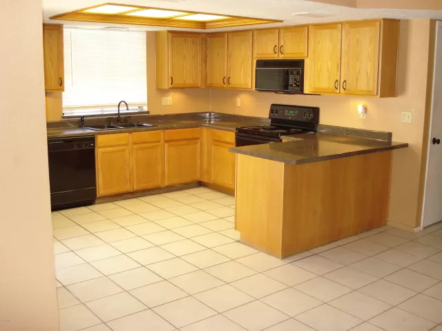 MLS: 6112052 Condo For Sale