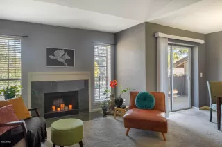 Photo #2: 6112524 Listing 