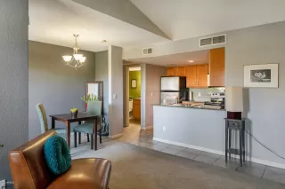 Photo #4: 6112524 Listing 