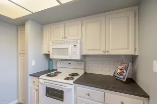 Photo #3: 6112562 Listing