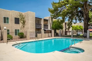 Photo #5: 6112562 Listing