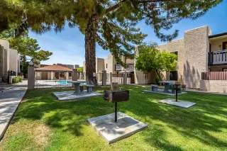 Photo #6: 6112562 Listing