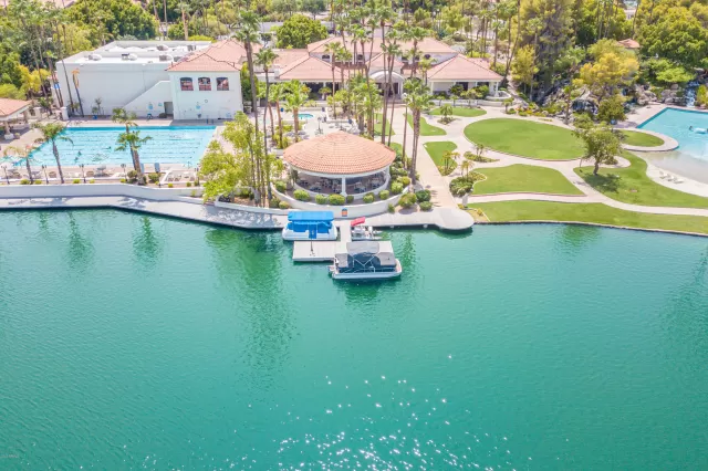 MLS: 6112891 Condo For Sale