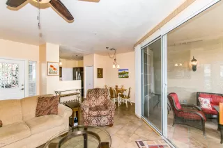 Photo #4: 6112891 Listing