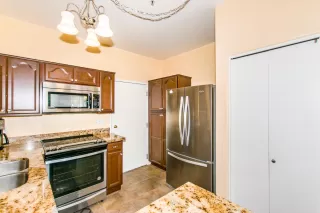 Photo #6: 6112891 Listing