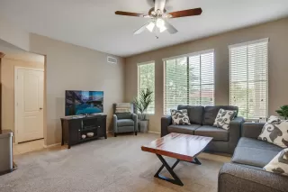 Photo #5: 6112982 Listing