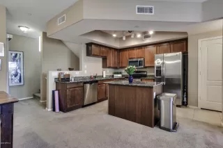 Photo #6: 6112982 Listing