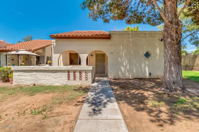 MLS: 6112988 Condo For Sale