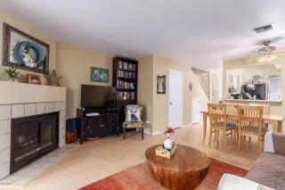 Photo #5: 6113199 Listing