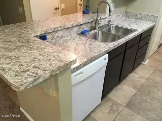 Photo #3: 6113250 Listing