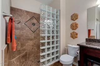 Photo #6: 6113255 Listing