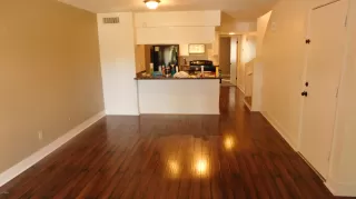 Photo #2: 6113329 Listing