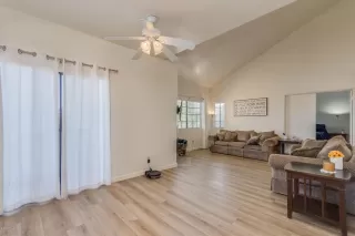 Photo #3: 6113442 Listing 