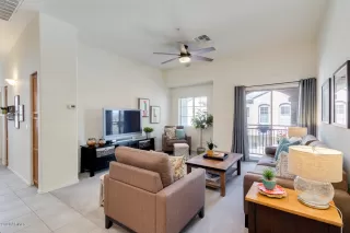 Photo #2: 6113546 Listing