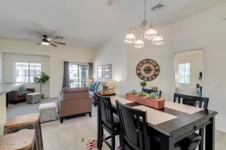 Photo #6: 6113546 Listing