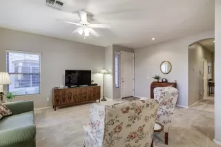 Photo #3: 6113730 Listing