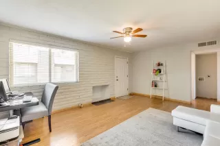 Photo #6: 6113742 Listing