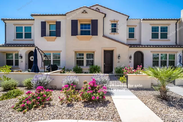 MLS: 6113783 Condo For Sale