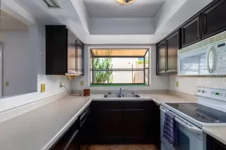 Photo #2: 6114027 Listing 