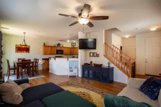 Photo #1: 6114162 Listing