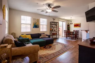 Photo #4: 6114162 Listing