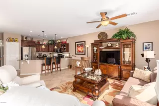 Photo #6: 6114527 Listing 