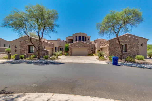 MLS: 6114750 Condo For Sale