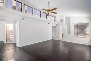 Photo #4: 6114784 Listing