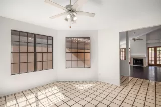 Photo #6: 6114784 Listing