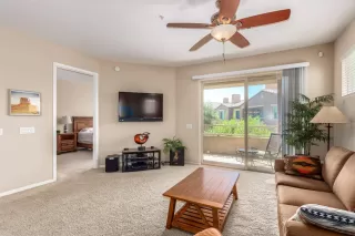 Photo #4: 6114804 Listing