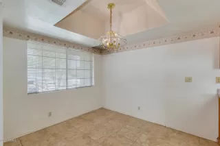 Photo #5: 6115021 Listing