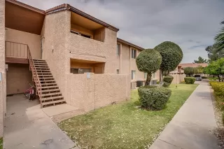 Photo #3: 6115657 Listing