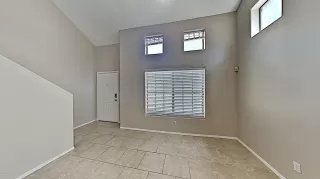 Photo #3: 6115706 Listing