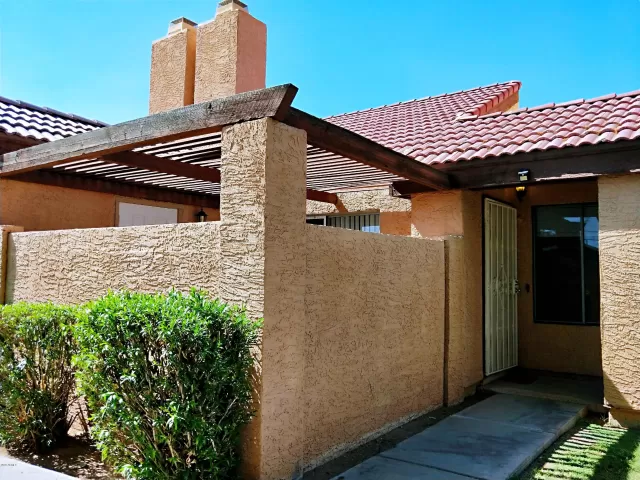 MLS: 6115741 Condo For Sale