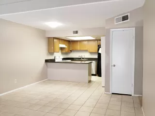 Photo #3: 6115741 Listing