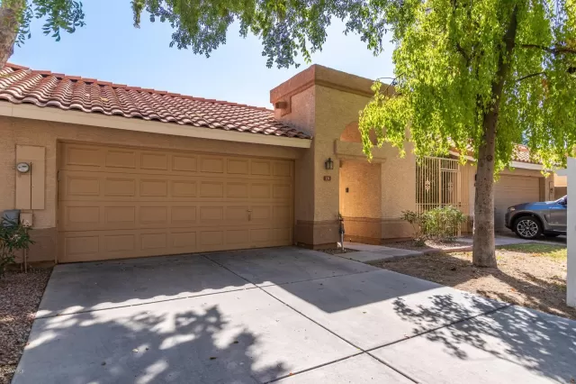 MLS: 6115826 Condo For Sale