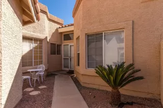 Photo #2: 6115826 Listing