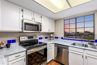 Photo #3: 6115851 Listing 