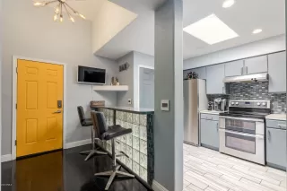 Photo #2: 6115890 Listing